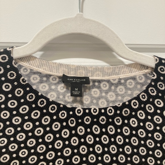 Light weight Ann Taylor polka dot sweater! - Picture 4 of 7